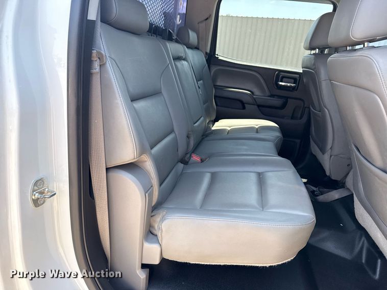 image for item EG6057 2015 Chevrolet Silverado 2500HD utility bed pickup truck