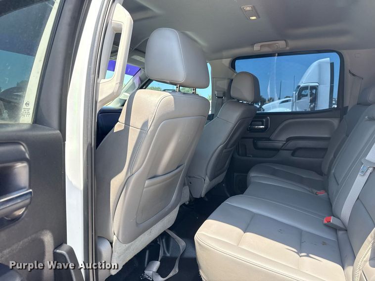 image for item EG6057 2015 Chevrolet Silverado 2500HD utility bed pickup truck