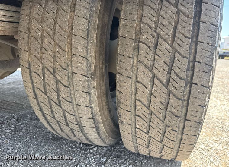 image for item EG6057 2015 Chevrolet Silverado 2500HD utility bed pickup truck