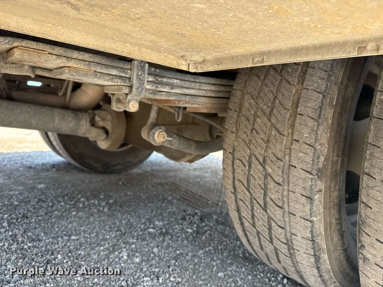 image for item EG6057 2015 Chevrolet Silverado 2500HD utility bed pickup truck