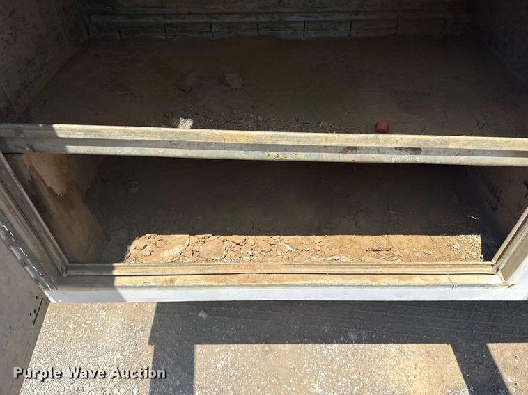 image for item EG6059 2013 Chevrolet Silverado 3500HD utility bed pickup truck