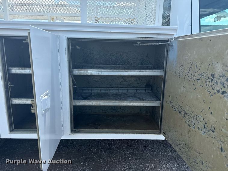 image for item EG6059 2013 Chevrolet Silverado 3500HD utility bed pickup truck