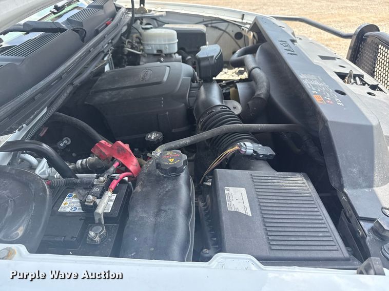 image for item EG6059 2013 Chevrolet Silverado 3500HD utility bed pickup truck