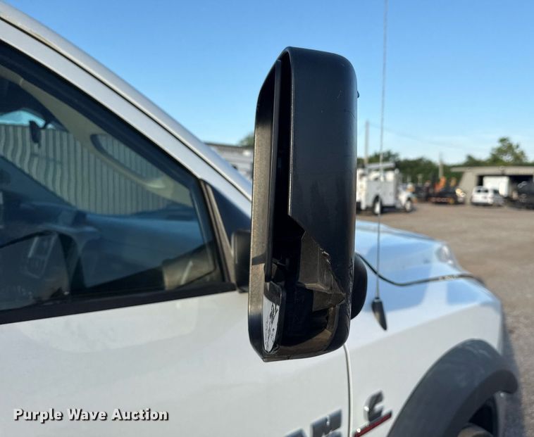 image for item EG6065 2014 Dodge Ram 5500HD bucket truck