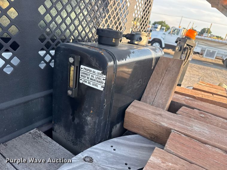 image for item EG6065 2014 Dodge Ram 5500HD bucket truck