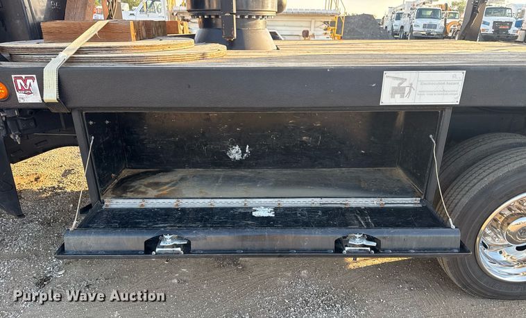 image for item EG6065 2014 Dodge Ram 5500HD bucket truck