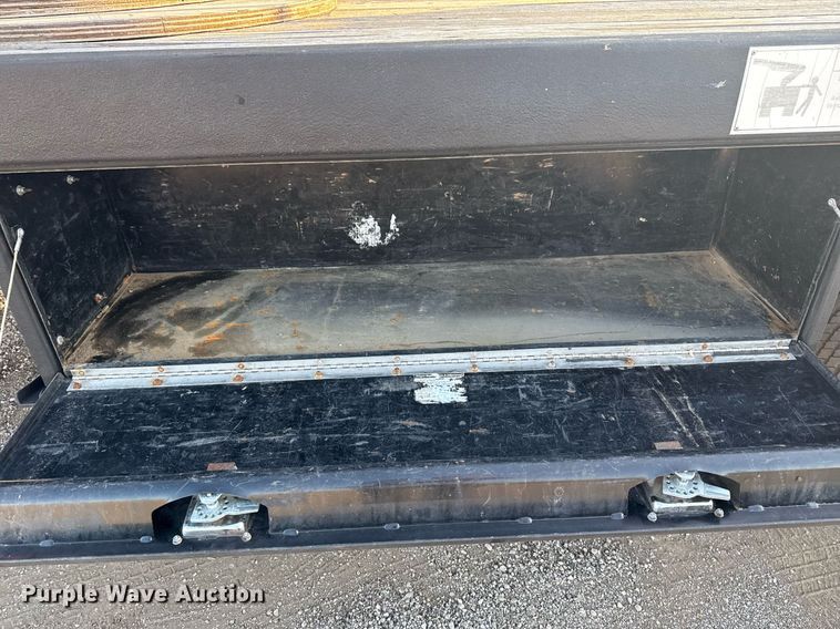 image for item EG6065 2014 Dodge Ram 5500HD bucket truck