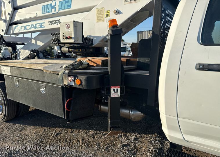 image for item EG6065 2014 Dodge Ram 5500HD bucket truck