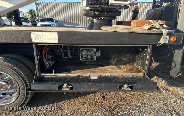 image for item EG6065 2014 Dodge Ram 5500HD bucket truck