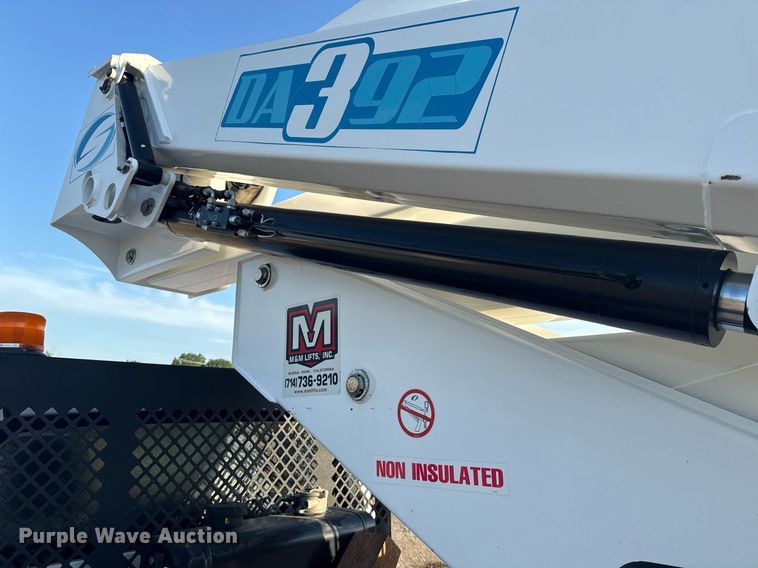 image for item EG6065 2014 Dodge Ram 5500HD bucket truck