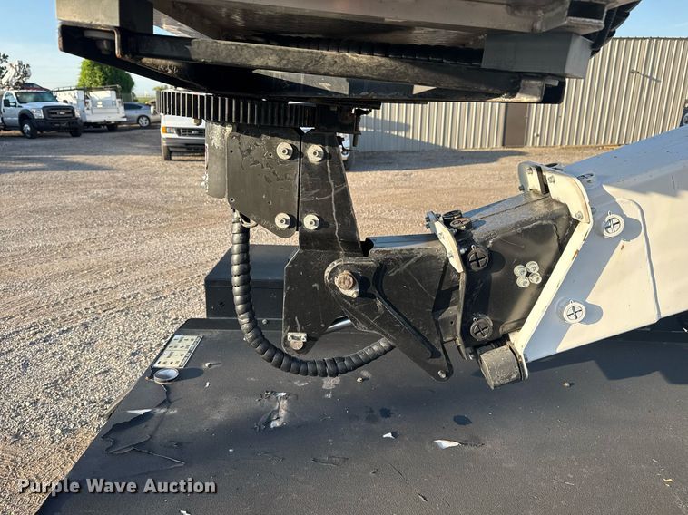 image for item EG6065 2014 Dodge Ram 5500HD bucket truck