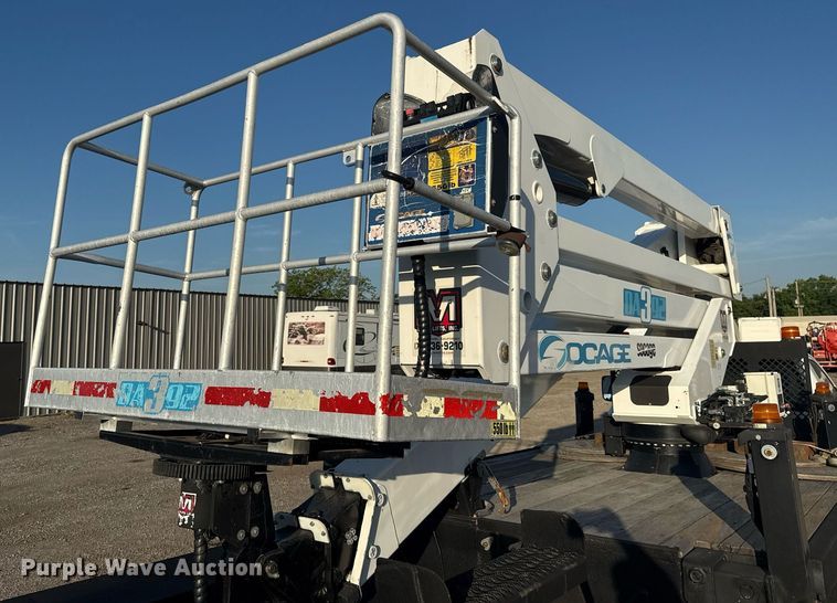 image for item EG6065 2014 Dodge Ram 5500HD bucket truck