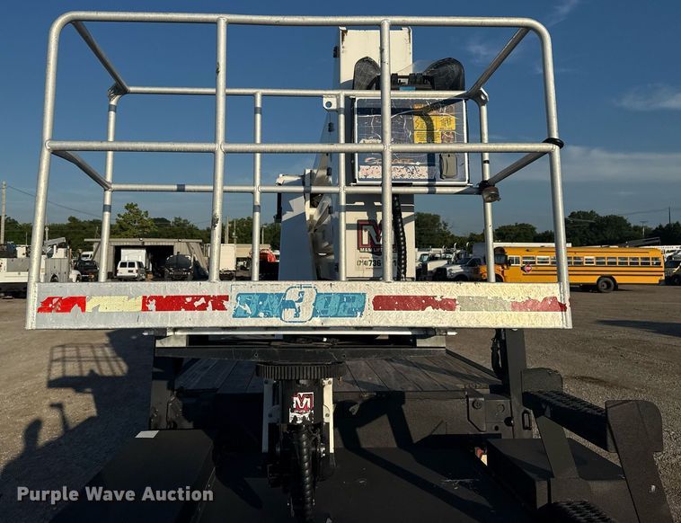 image for item EG6065 2014 Dodge Ram 5500HD bucket truck