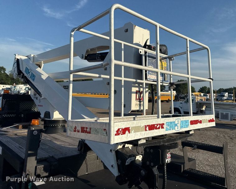 image for item EG6065 2014 Dodge Ram 5500HD bucket truck