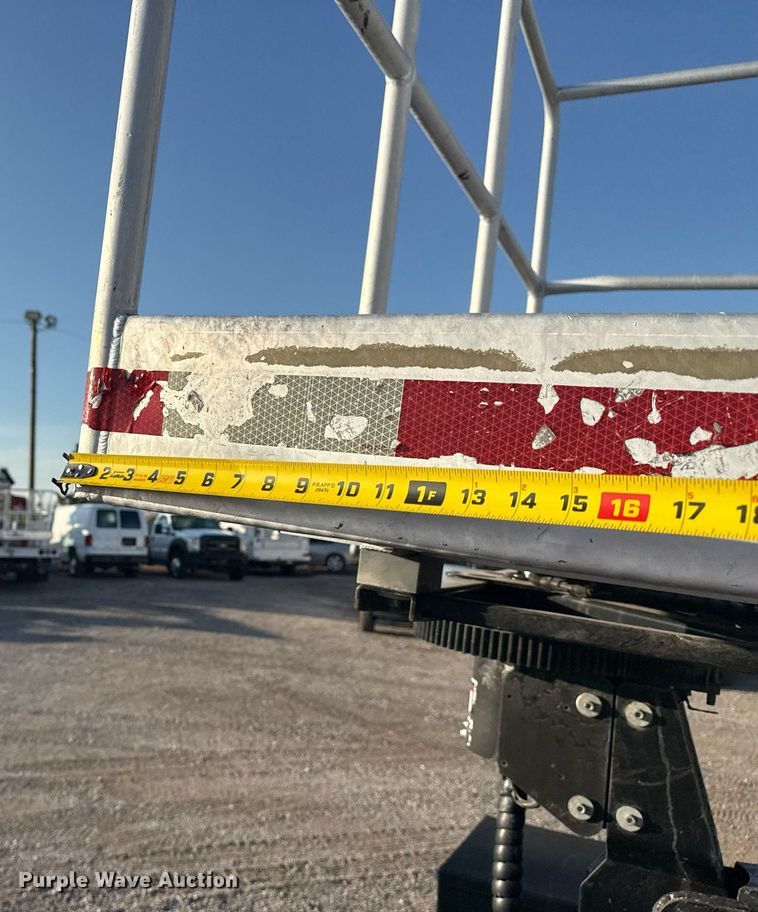 image for item EG6065 2014 Dodge Ram 5500HD bucket truck