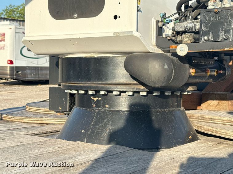 image for item EG6065 2014 Dodge Ram 5500HD bucket truck