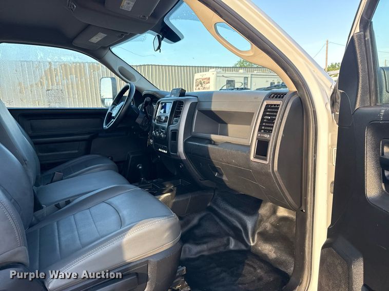 image for item EG6065 2014 Dodge Ram 5500HD bucket truck