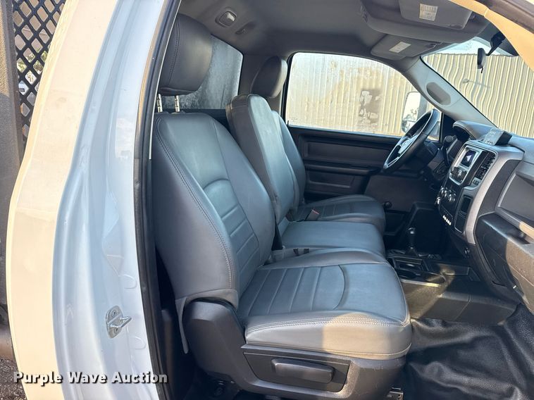 image for item EG6065 2014 Dodge Ram 5500HD bucket truck