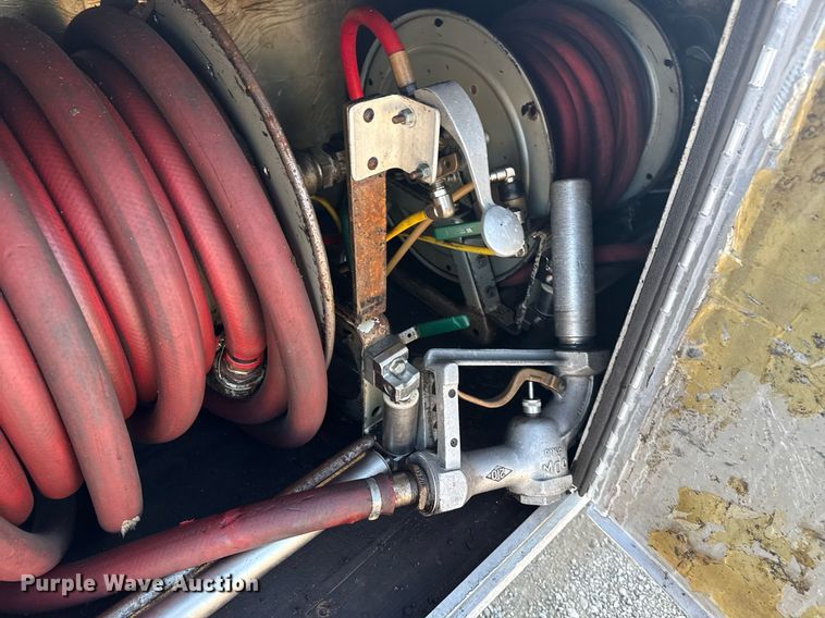 image for item EG6067 1996 International 2674 flatbed truck