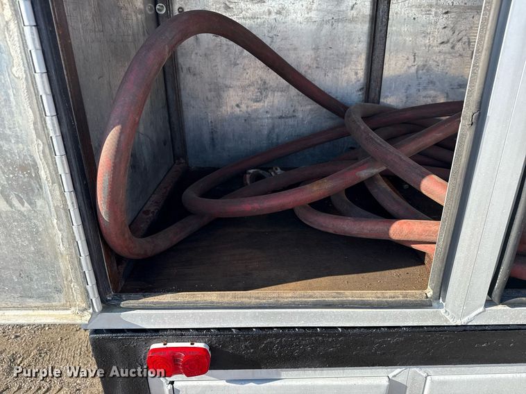 image for item EG6067 1996 International 2674 flatbed truck