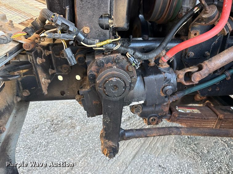 image for item EG6067 1996 International 2674 flatbed truck