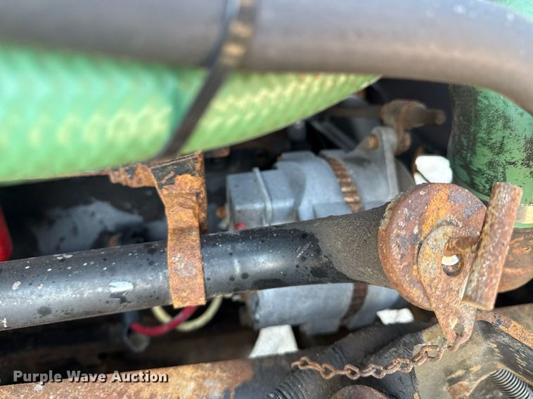 image for item EG6067 1996 International 2674 flatbed truck