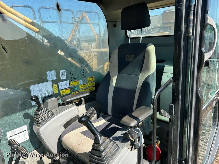 image for item EK8365 2018 Caterpillar 349FL excavator