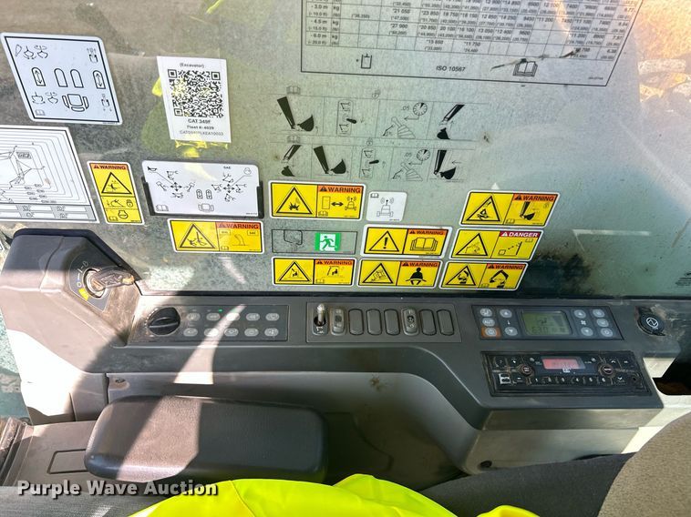 image for item EK8365 2018 Caterpillar 349FL excavator