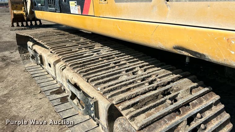 image for item EK8365 2018 Caterpillar 349FL excavator