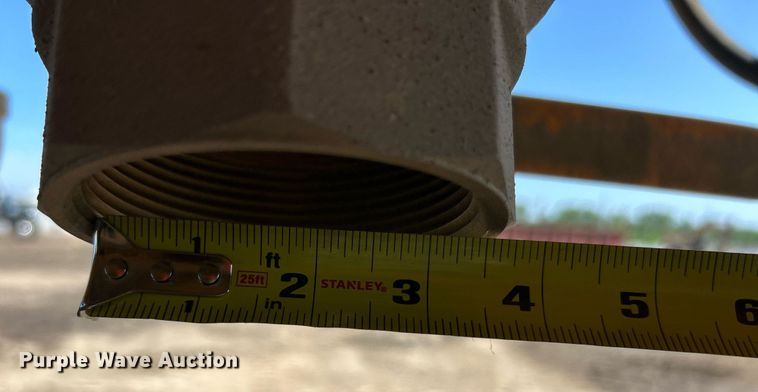 image for item EK8366 2003 John Deere 400D water wagon