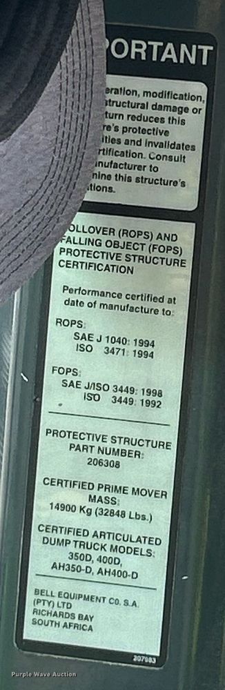 image for item EK8366 2003 John Deere 400D water wagon