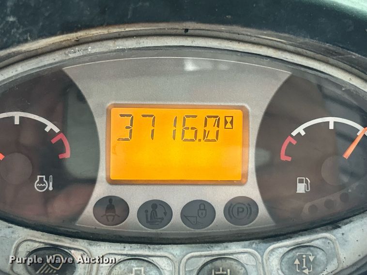 image for item EK8377 2016 Bobcat T590 tracked skid steer loader