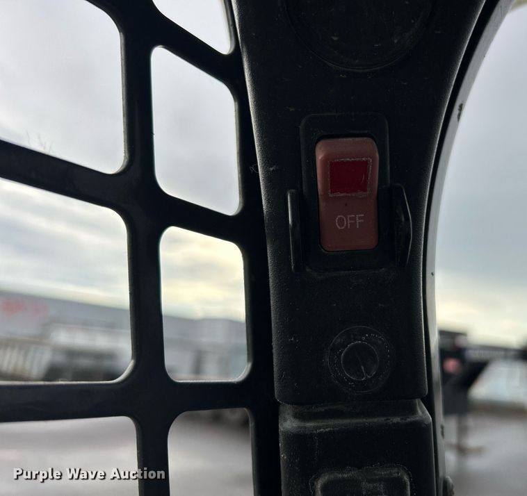 image for item EK8377 2016 Bobcat T590 tracked skid steer loader