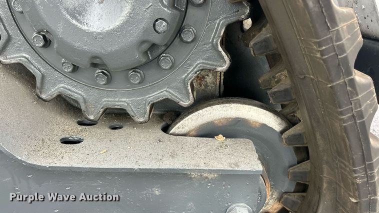 image for item EK8377 2016 Bobcat T590 tracked skid steer loader