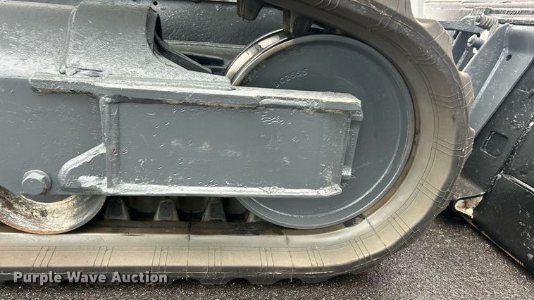 image for item EK8377 2016 Bobcat T590 tracked skid steer loader