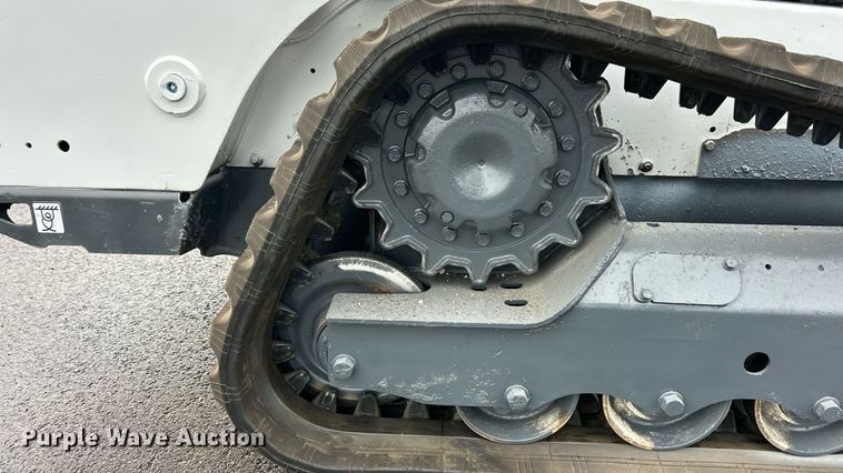 image for item EK8377 2016 Bobcat T590 tracked skid steer loader