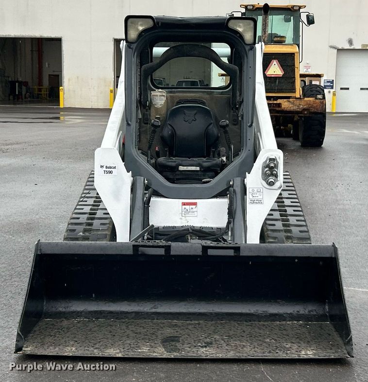 MINI CARGADOR SOBRE ORUGAS 2016 BOBCAT T590