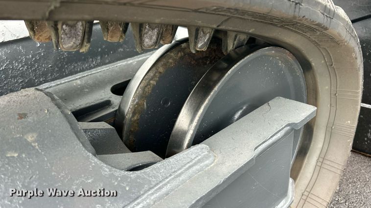 image for item EK8378 2016 Bobcat T590 tracked skid steer loader