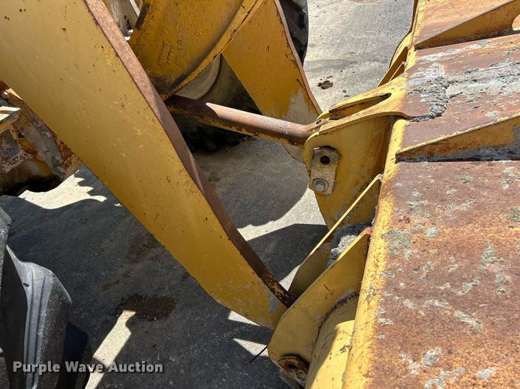 image for item EK8388 1998 Caterpillar 938G wheel loader