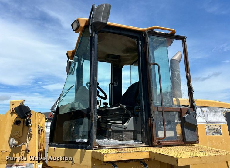 image for item EK8388 1998 Caterpillar 938G wheel loader