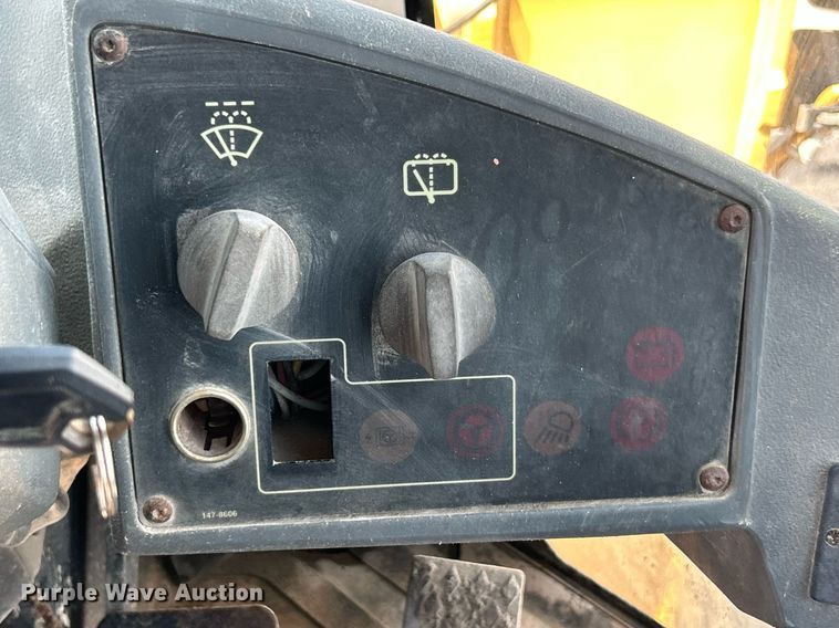 image for item EK8388 1998 Caterpillar 938G wheel loader