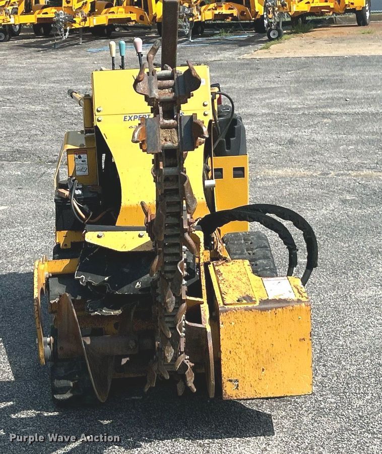 image for item EK8390 2019 Vermeer RTX250 trencher