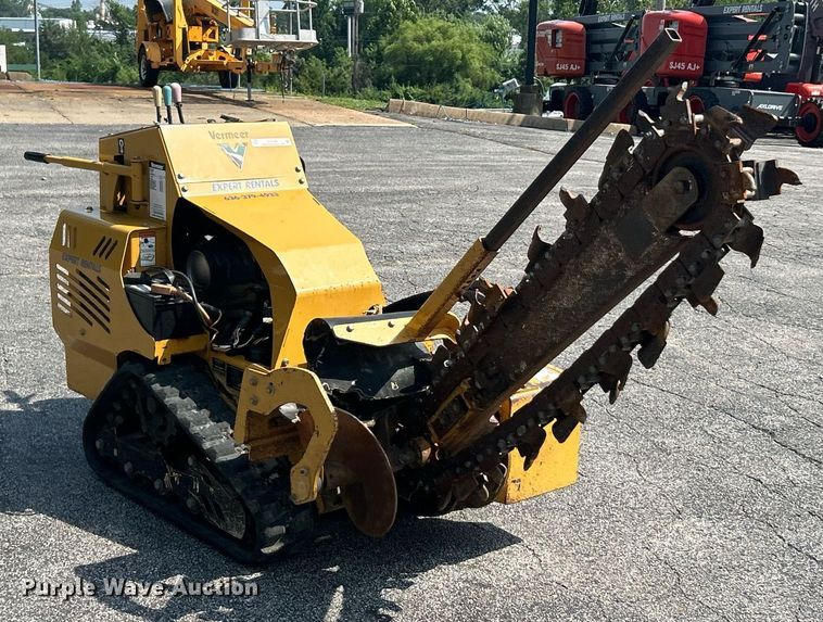 image for item EK8390 2019 Vermeer RTX250 trencher