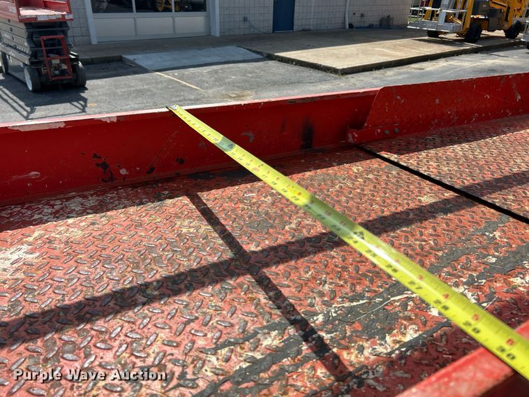 image for item EK8392 Skyjack SJIII 3226 scissor lift