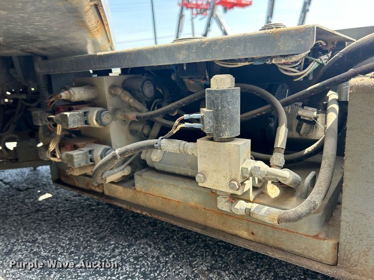 image for item EK8392 Skyjack SJIII 3226 scissor lift