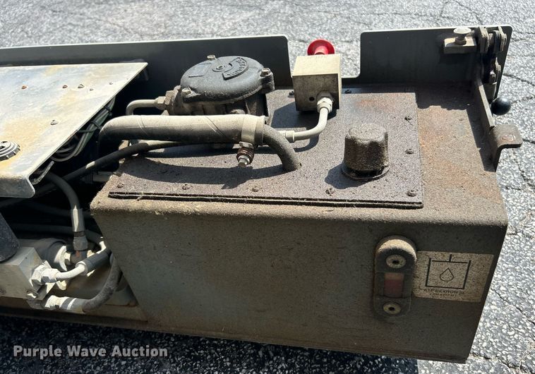 image for item EK8392 Skyjack SJIII 3226 scissor lift