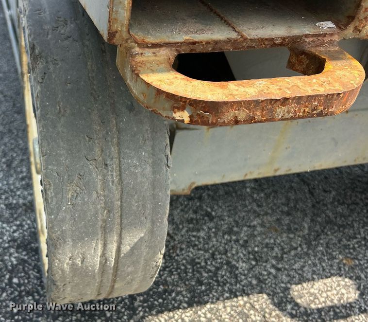 image for item EK8392 Skyjack SJIII 3226 scissor lift