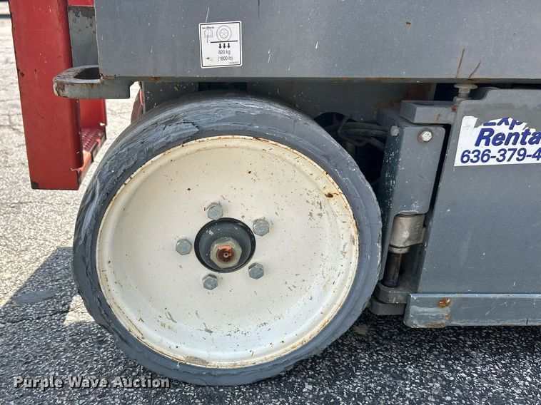 image for item EK8393 2017 Skyjack SJ3226 scissor lift