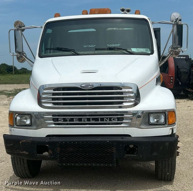 image for item EK8416 2006 Sterling Acterra flatbed truck