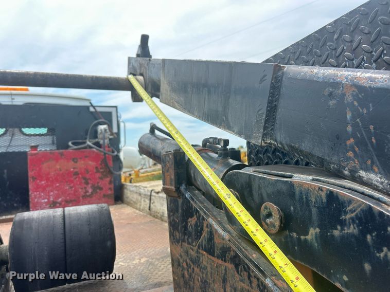 image for item EK8416 2006 Sterling Acterra flatbed truck